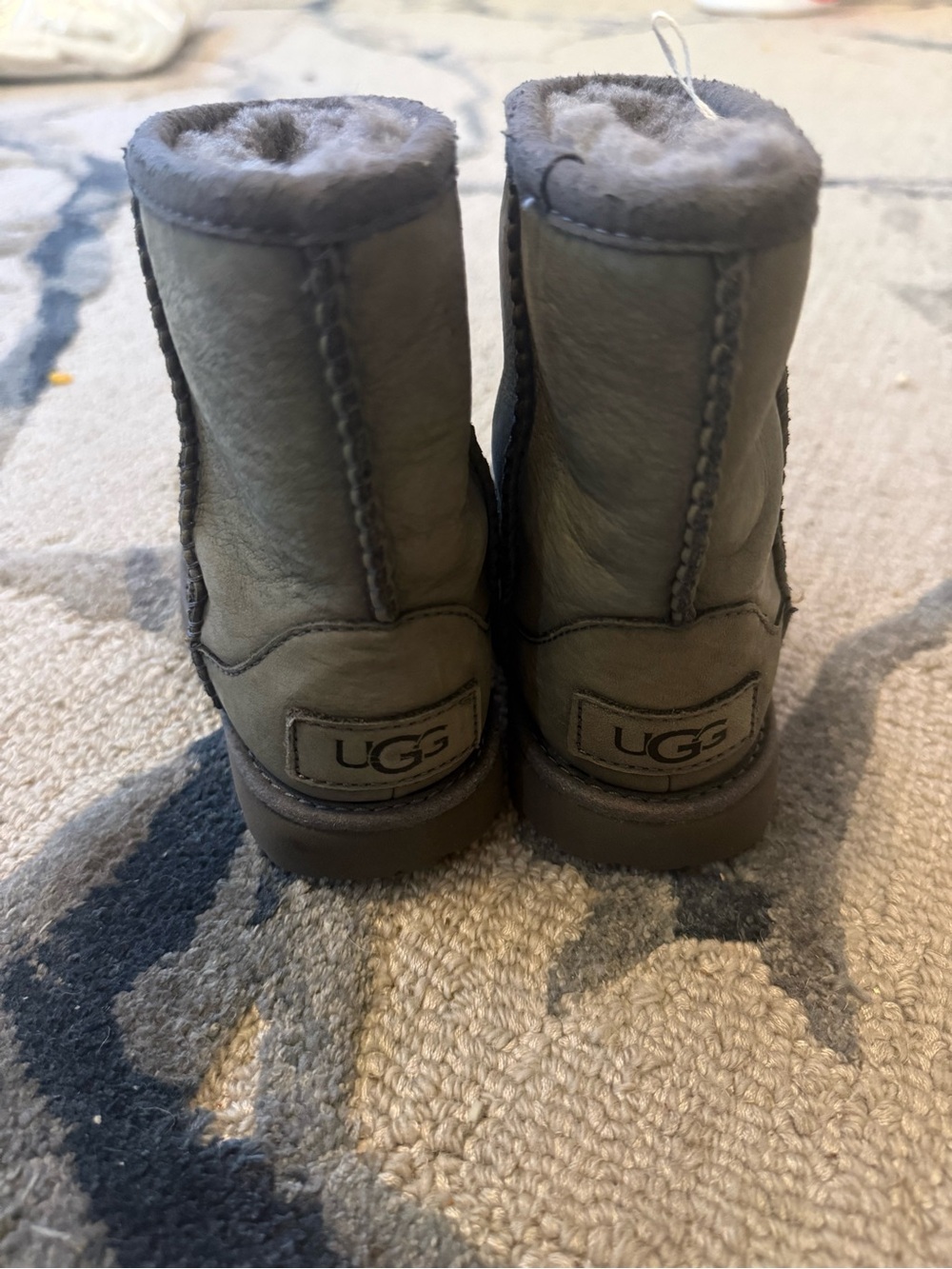 UGG Kids Short Shearling Boots - Gray